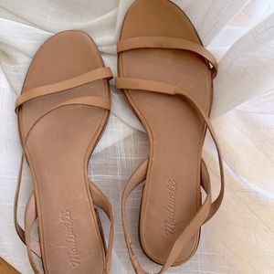 Brand new Madewell sandals w leather straps